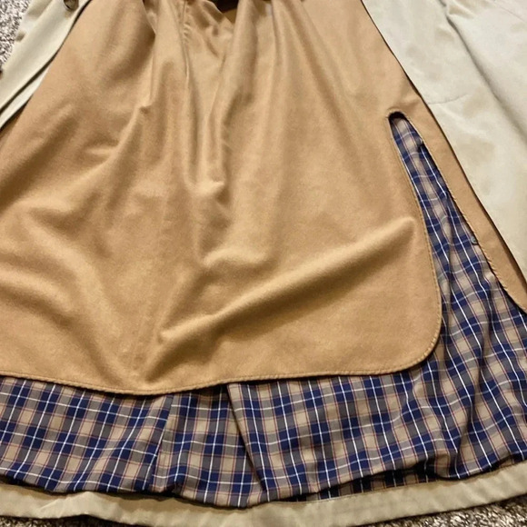 Jos A. Banks Executive Collection Beige Trench Coat with Winter Lining - Picture 4 of 11